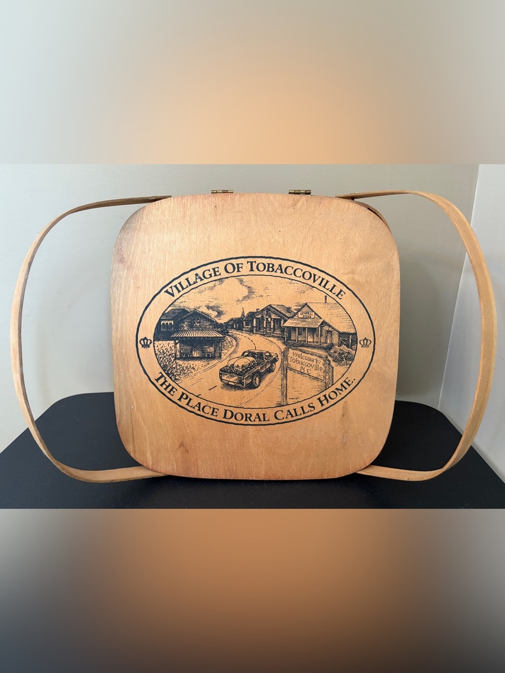 Vintage Village of Tobaccoville Doral Wooden Picnic Basket